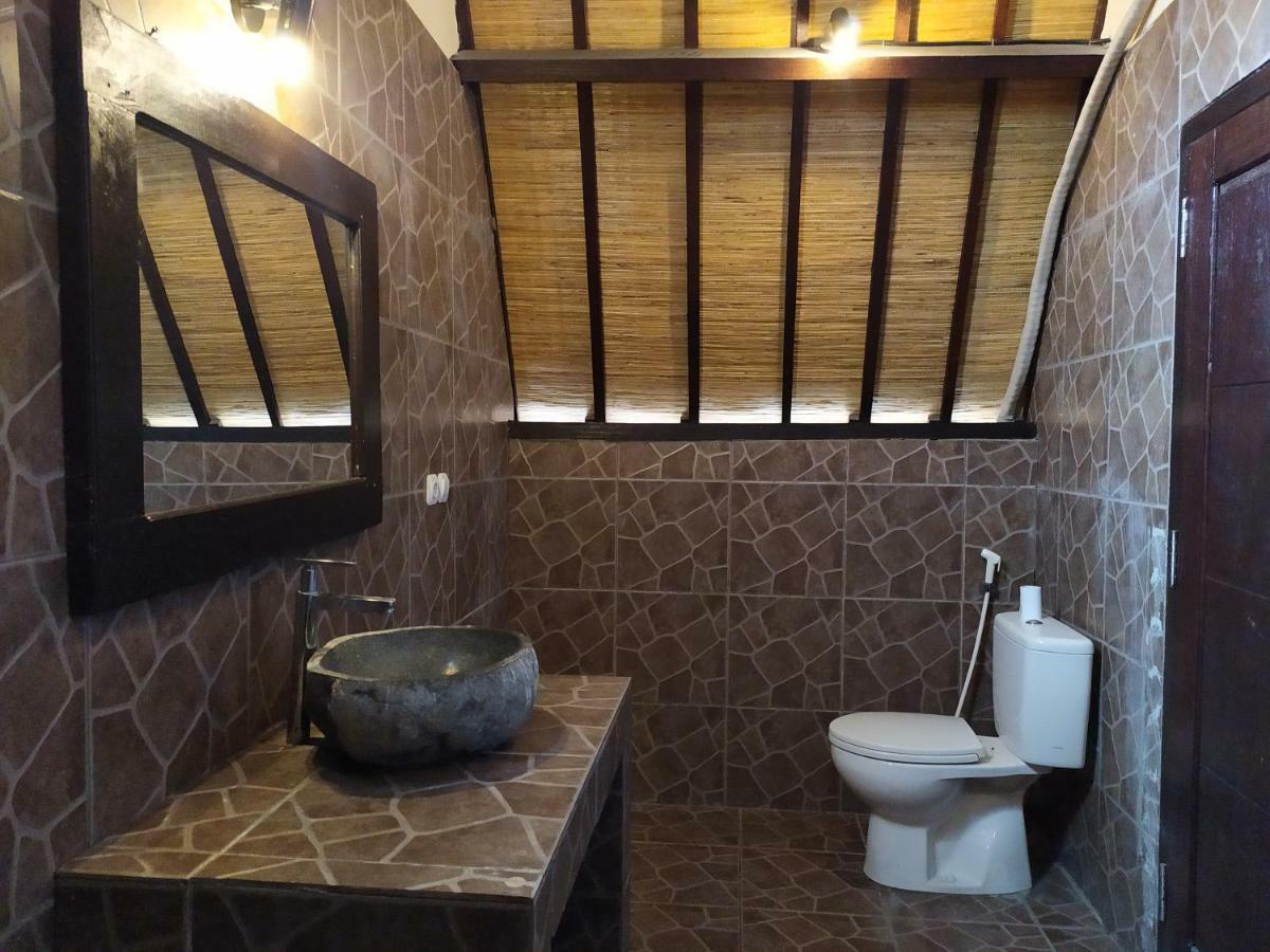 Kusuka Bungalow Τζίλι Τραγουανγκάν Εξωτερικό φωτογραφία